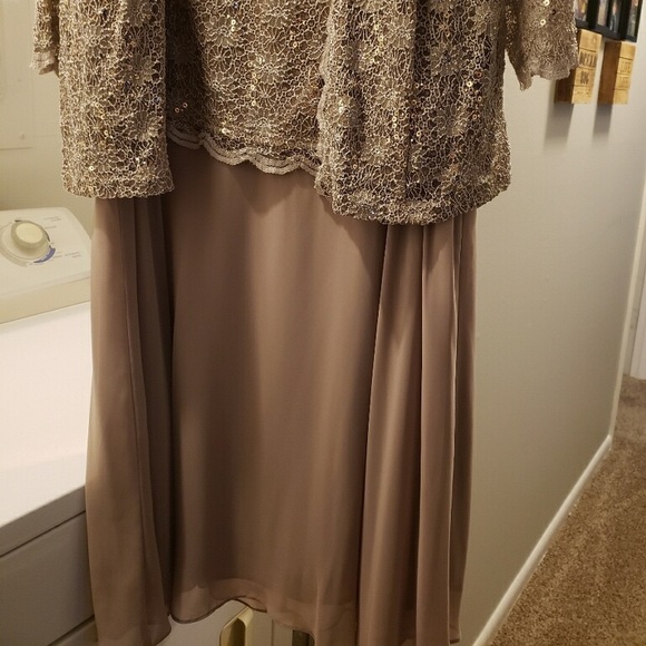 Evening gown - Picture 2 of 4